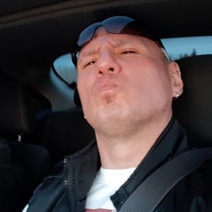 Meet your Posher, Leo